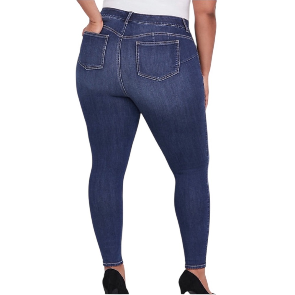 TORRID BOMBSHELL HIGH RISE SKINNY PREMIUM STRETCH BLUE CURVY PLUS SIZE DENIM 20